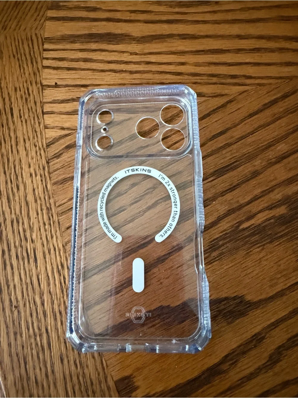 ITSKINS Hybrid R Clear Case With MagSafe